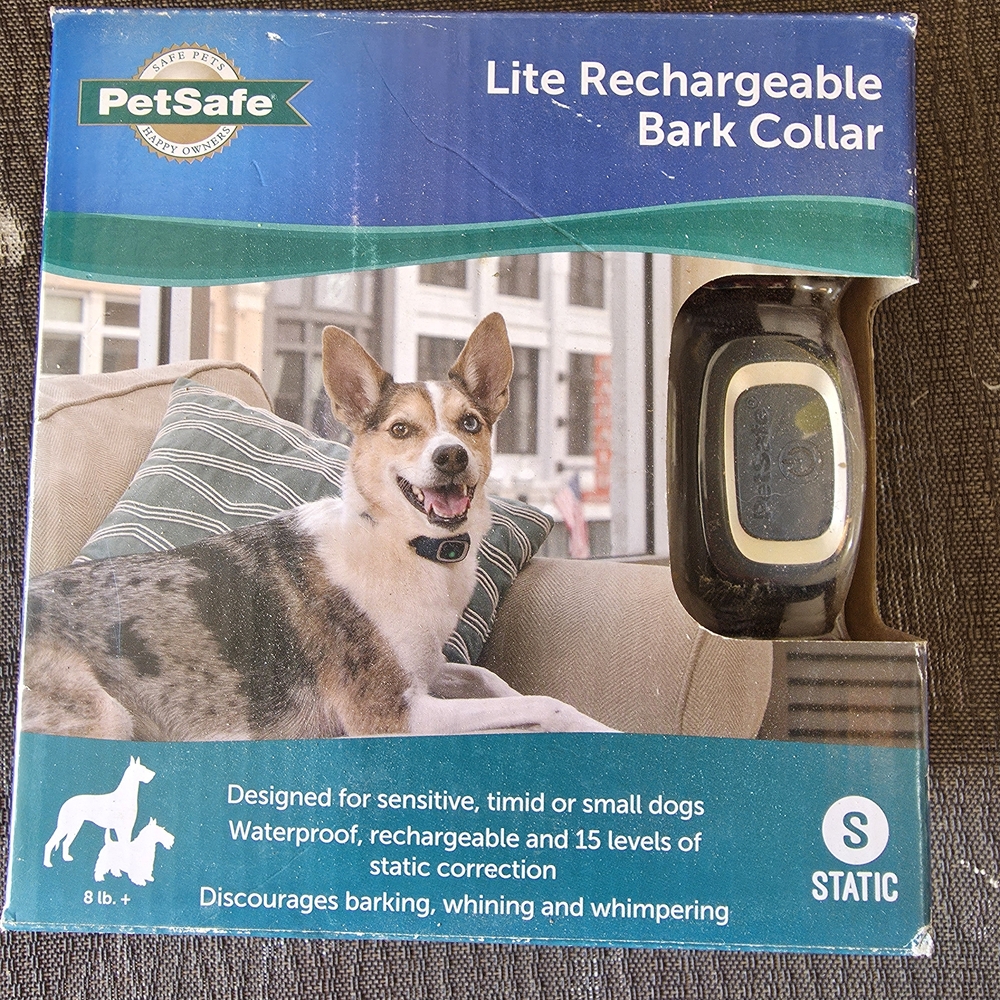 PetSafe Lite Rechargeable Bark Collar - Black and Cream